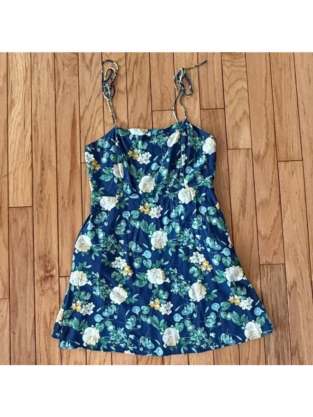 Old Navy Floral Smocked Waist Skirt Size L Navy Floral Spaghetti Strap